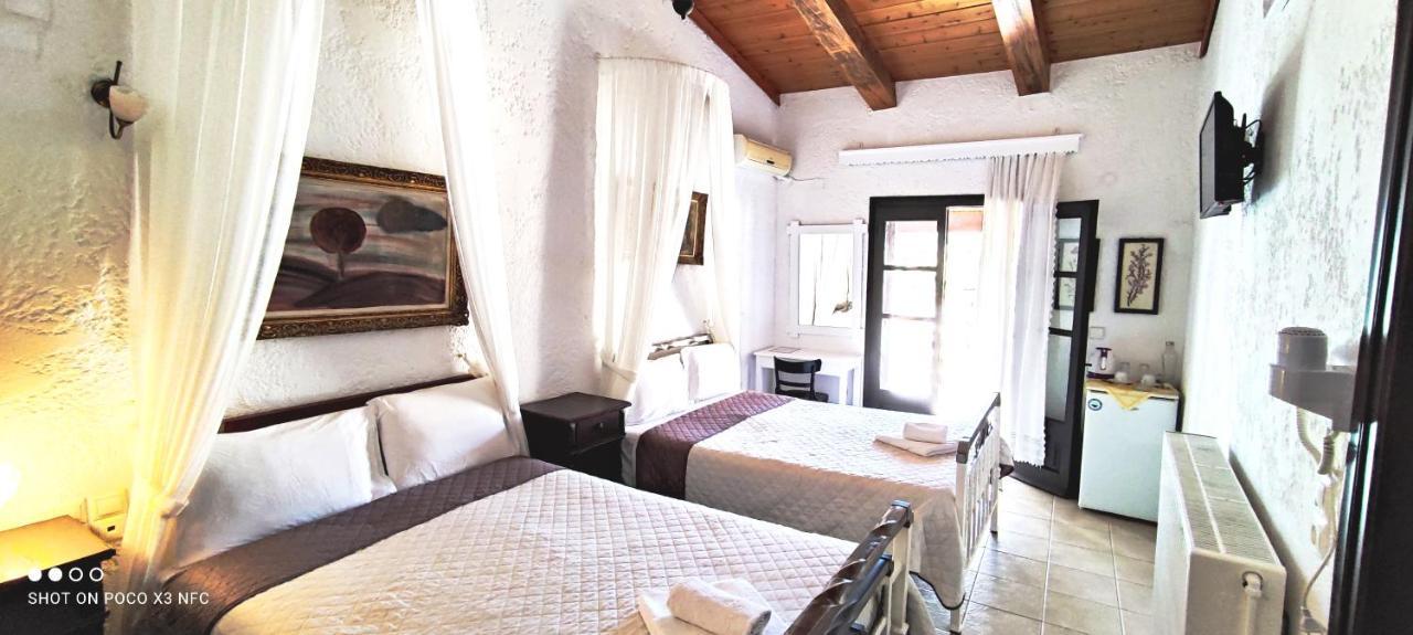 Keramos Hotel Zaros Bagian luar foto