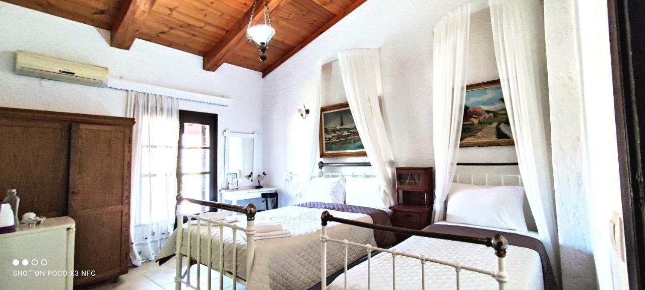 Keramos Hotel Zaros Bagian luar foto