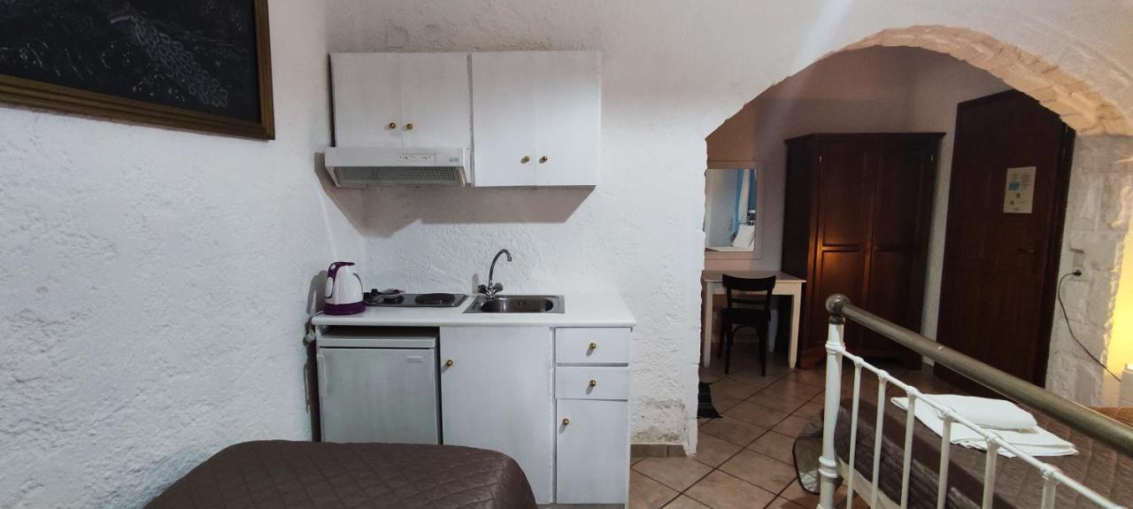 Keramos Hotel Zaros Bagian luar foto