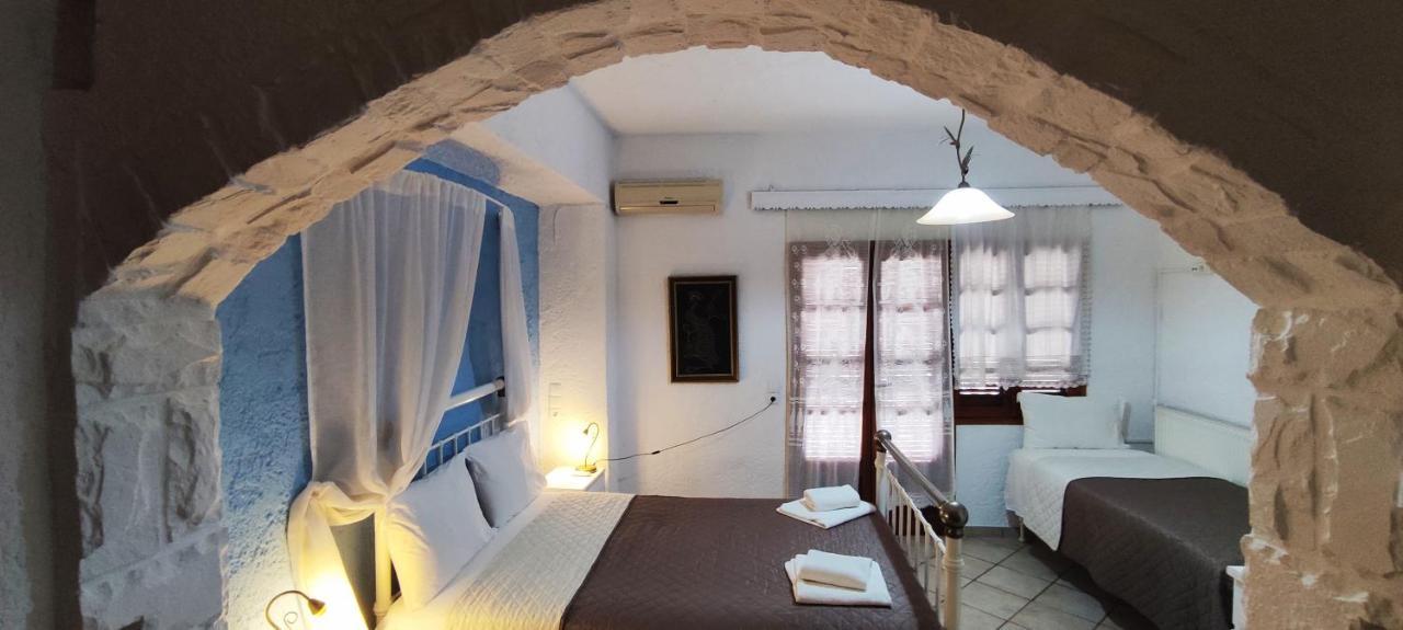 Keramos Hotel Zaros Bagian luar foto