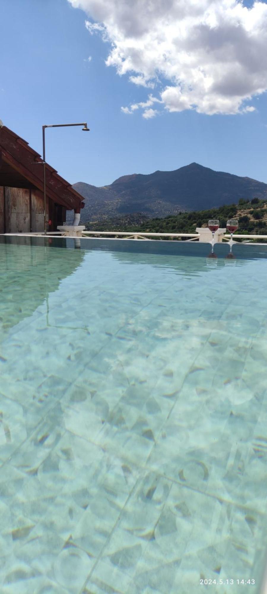 Keramos Hotel Zaros Bagian luar foto