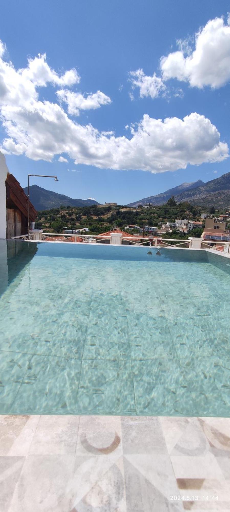 Keramos Hotel Zaros Bagian luar foto